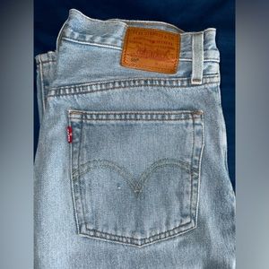 Levi’s 501 woman’s jeans